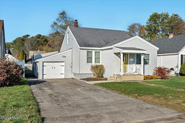 $270,000 | 1206 Trinity Avenue, Rotterdam, NY 12306