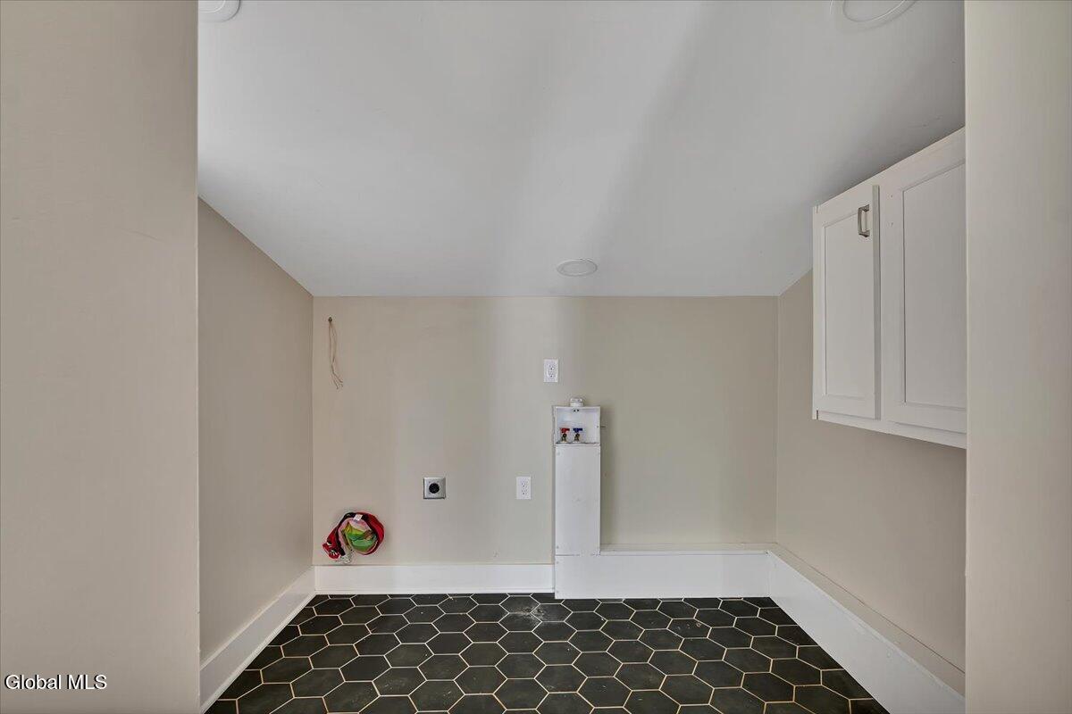 1206 Trinity Avenue Rotterdam, NY 12306 - Photo 23 of 33 19-P1608179