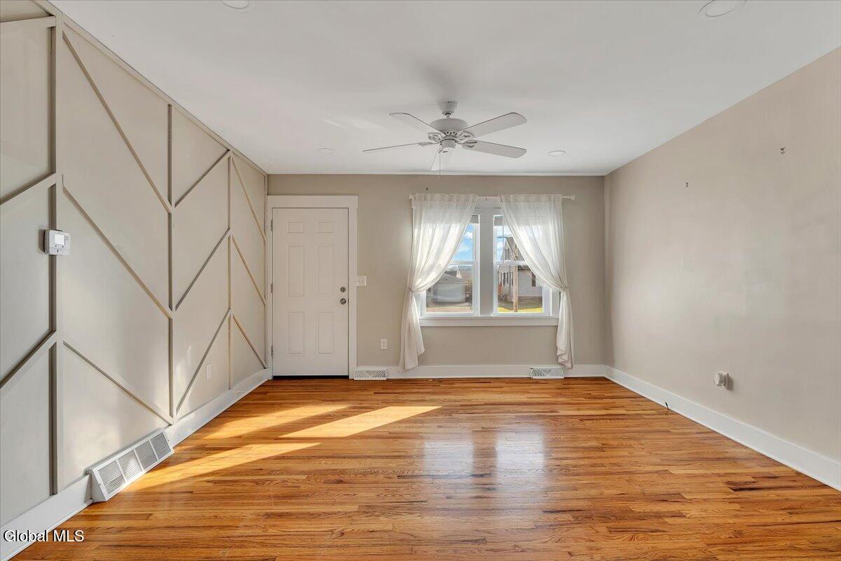 1206 Trinity Avenue Rotterdam, NY 12306 - Photo 6 of 33 04-P1608083