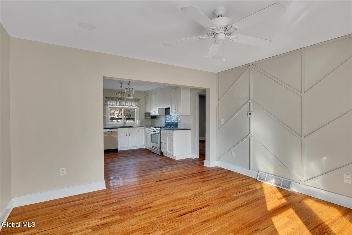 1206 Trinity Avenue Rotterdam, NY 12306 - Photo 9 of 33 06-P1608096