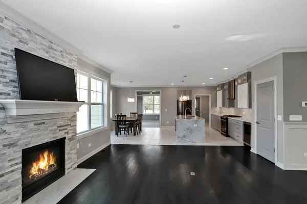 $647,375 | 6924 Cambria Cove, Lakewood, IL 60014