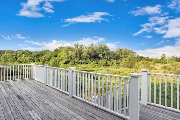 $647,375 | 6924 Cambria Cove, Lakewood, IL 60014