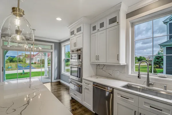 $647,375 | 6924 Cambria Cove, Lakewood, IL 60014