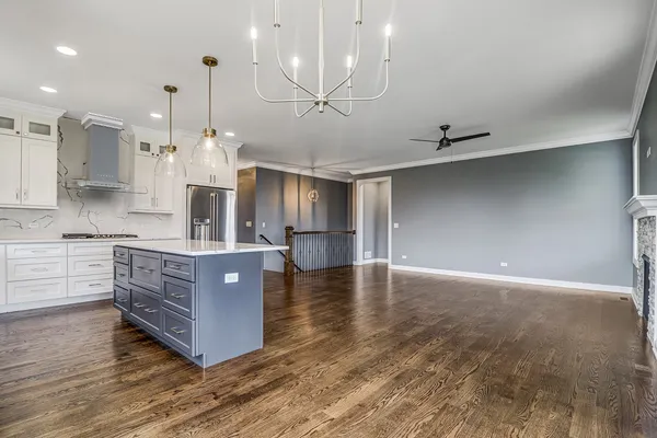 $647,375 | 6924 Cambria Cove, Lakewood, IL 60014