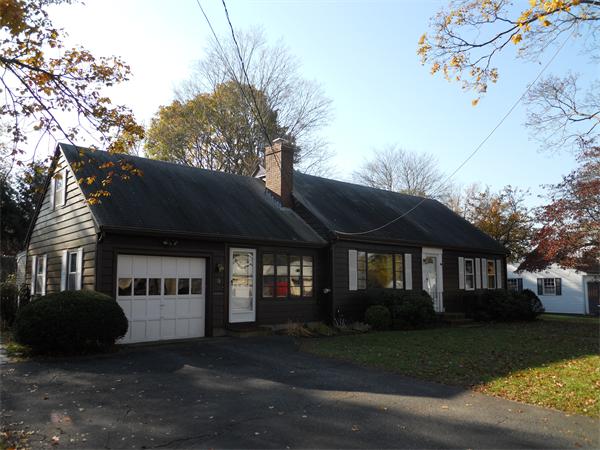 15 Sheffield Road Danvers, MA 01923 - Photo 1 of 29 Gallery Image 1