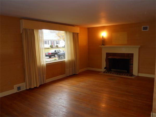 15 Sheffield Road Danvers, MA 01923 - Photo 4 of 29 Gallery Image 4