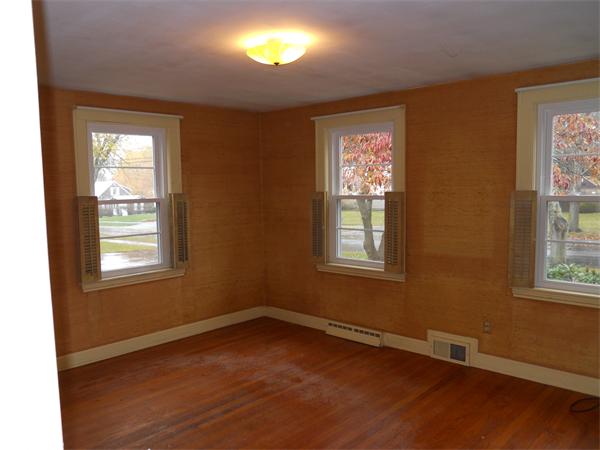 15 Sheffield Road Danvers, MA 01923 - Photo 8 of 29 Gallery Image 8
