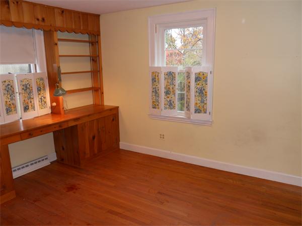 15 Sheffield Road Danvers, MA 01923 - Photo 9 of 29 Gallery Image 9