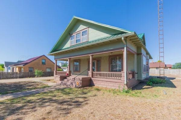 $215,000 | 311 Jackson Avenue, Hereford, TX 79045