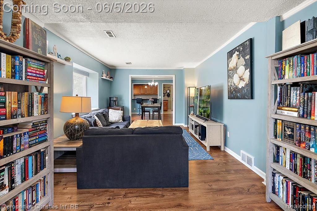 2715 Inman Street Ferndale, MI 48220 - Photo 4 of 29
