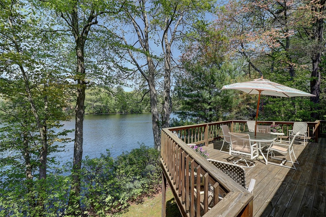 104 Wrentham Road Cumberland, RI 02864 - Photo 28 of 40