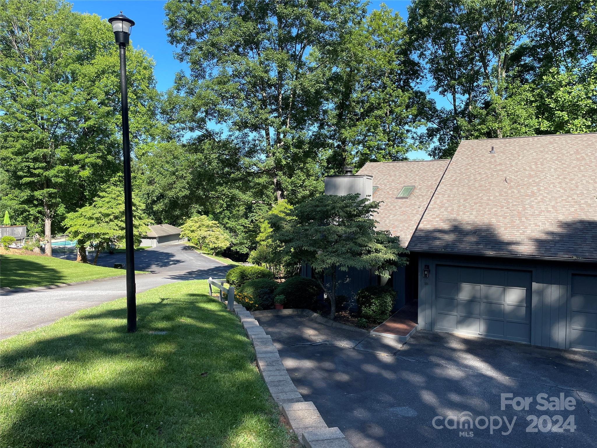 101 Independence Trail Morganton, NC 28655 - Photo 2 of 45 a view of a back yard of the house