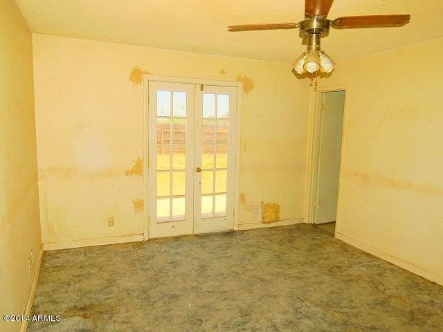 19900 West Ray Road Buckeye, AZ 85326 - Photo 25 of 75 023-178366 - master bedroom-001
