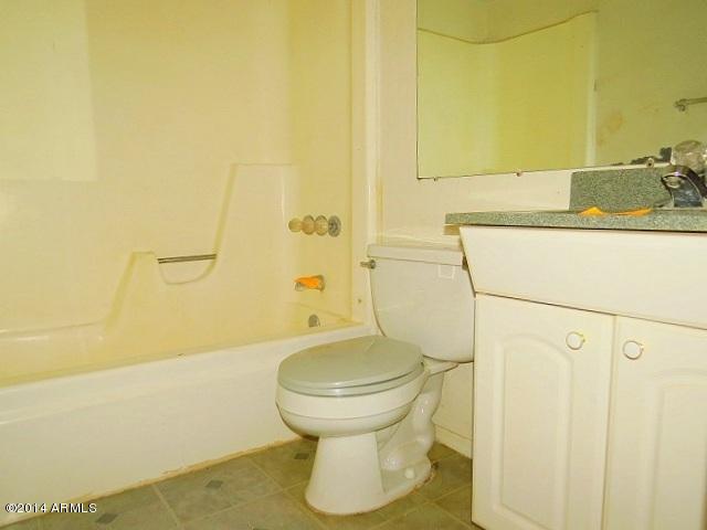 19900 West Ray Road Buckeye, AZ 85326 - Photo 54 of 75 023-178366 - guest bathroom