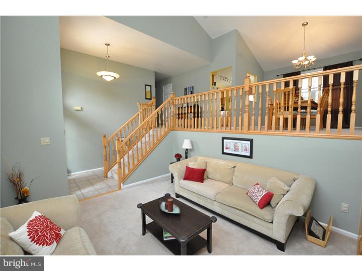 9 Phoenix Road Marlton, NJ 08053 - Photo 3 of 19 Living Room