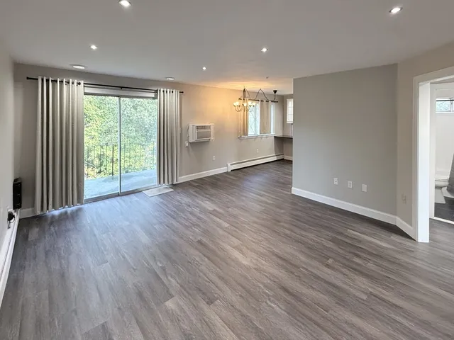 $339,999 | 19 Fernview Avenue, Unit 6, North Andover, MA 01845