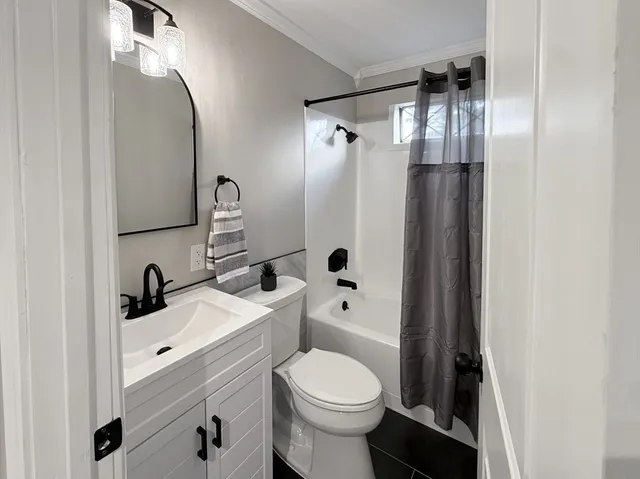 $339,999 | 19 Fernview Avenue, Unit 6, North Andover, MA 01845