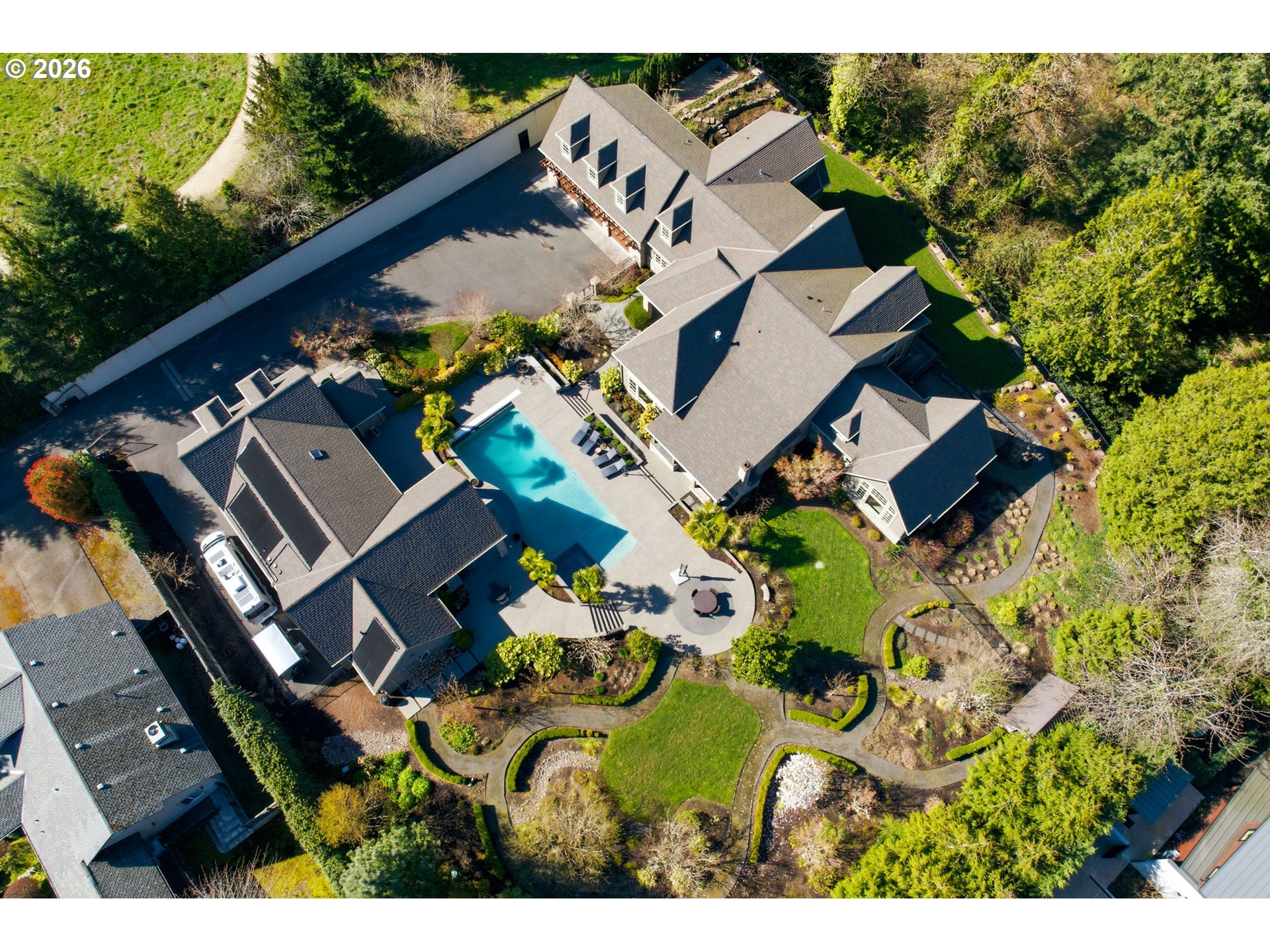951 Atwater Road Lake Oswego, OR 97034 - Photo 41 of 46 an aerial view of a house with a garden