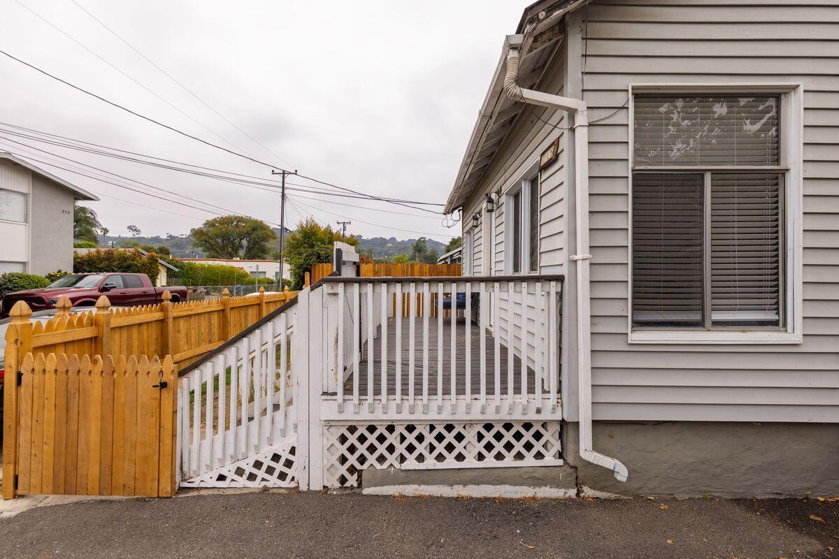 718 Cook Avenue Santa Barbara, CA 93101 - Photo 17 of 21 photo_offline_003