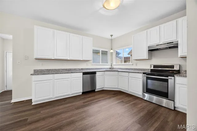 $465,000 | 756 Thunder Hill Drive, O'Fallon, MO 63368