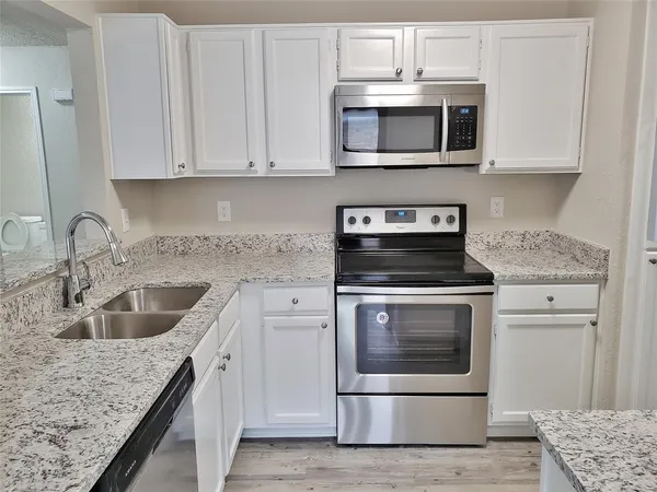 $1,895 | 1415 Smokehouse Street, Mesquite, TX 75149