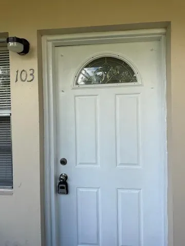 a close view of door lock