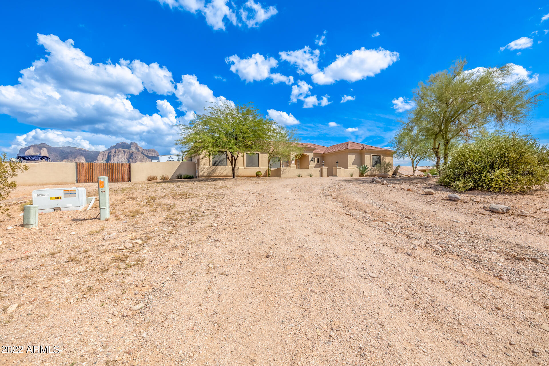 1879 North Hilton Road Apache Junction, AZ 85119 - Photo 13 of 89 06 - Hilton