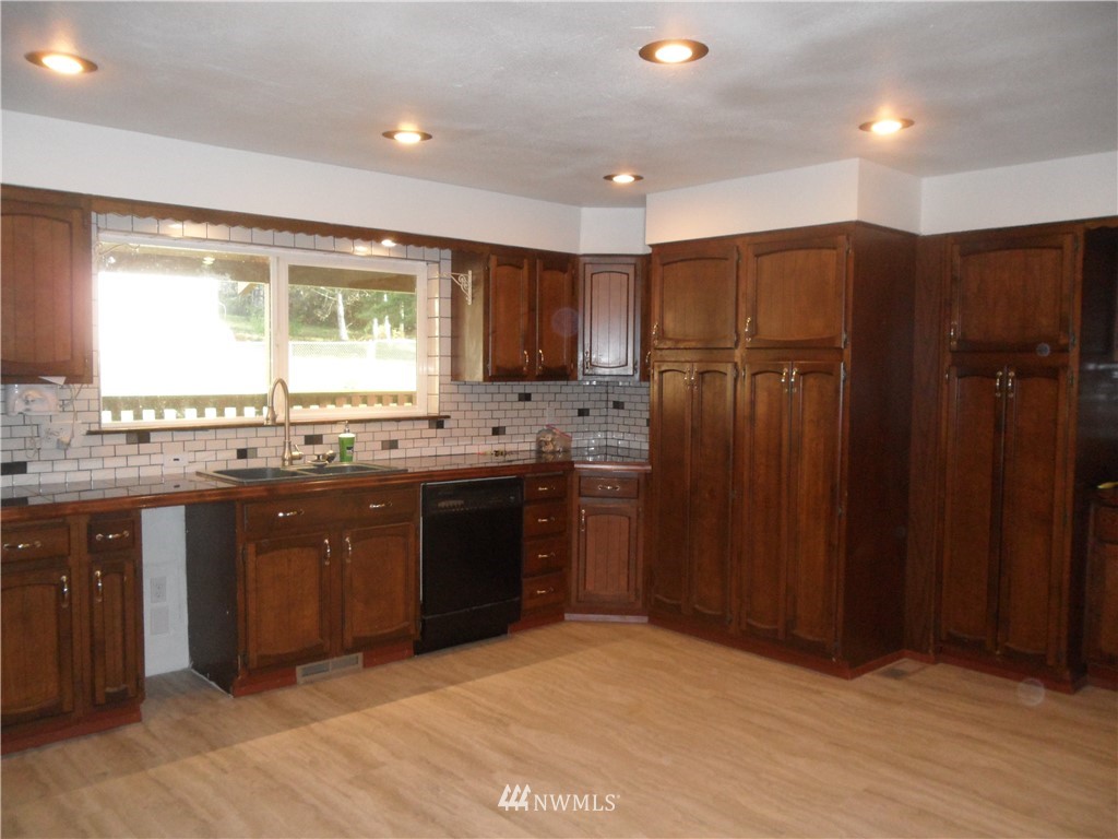 2456 East Hoquiam Road Hoquiam, WA 98550 - Photo 8 of 25 Gallery Image 8
