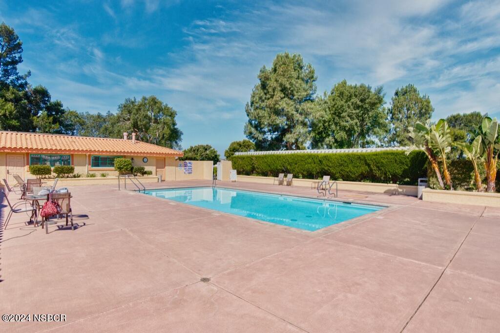 919 Vista Del Rio Santa Maria, CA 93458 - Photo 29 of 29 an outdoor space with furniture and garden