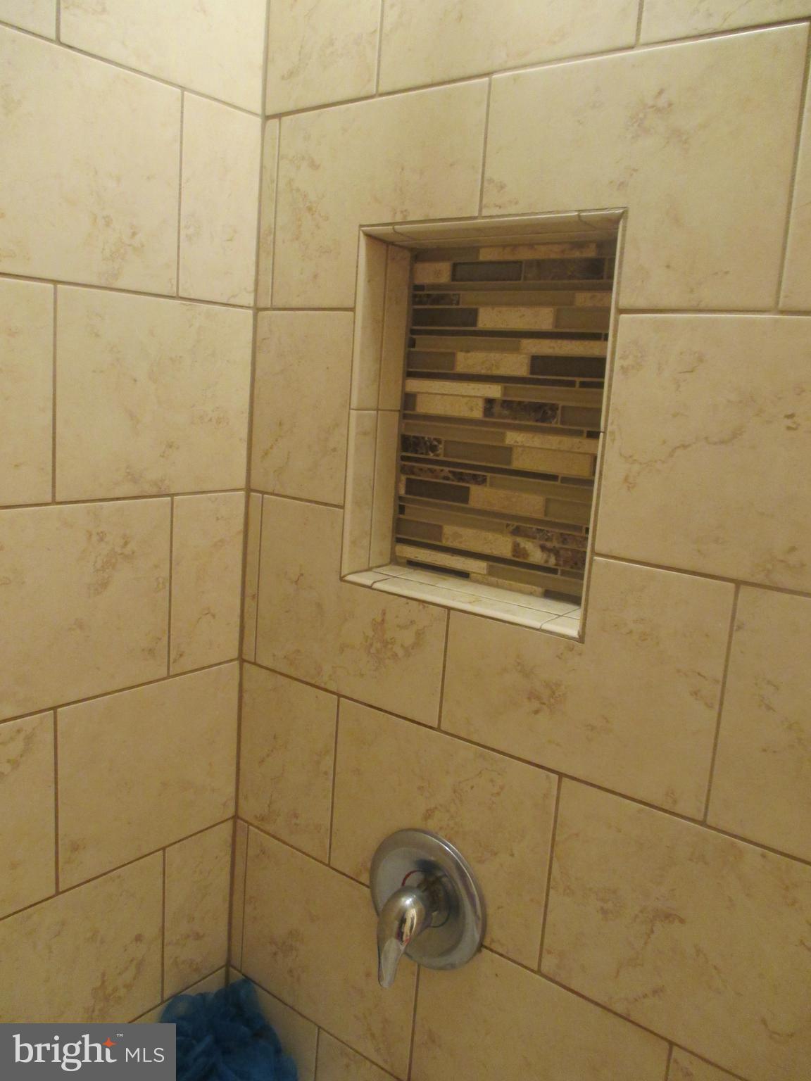 748 Green Spring Road Winchester, VA 22603 - Photo 23 of 28 apartment bath