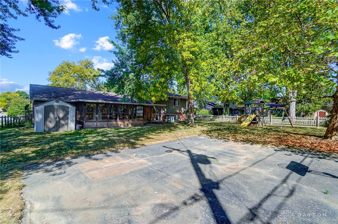 5747 Oak Valley Road Kettering, OH 45440 - Photo 58 of 59 Gallery Image 58