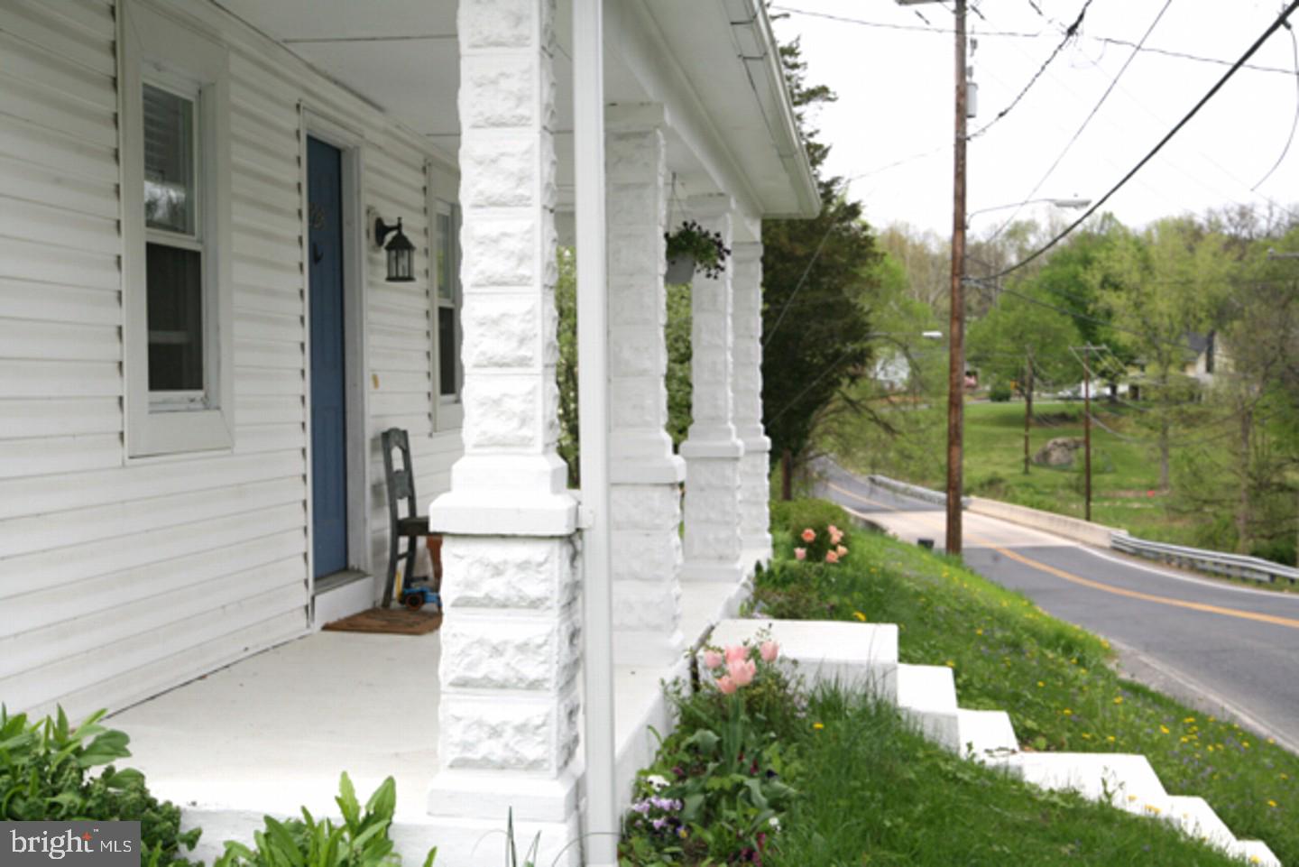 228 Pleasant View Road Hummelstown, PA 17036 - Photo 2 of 38 Gallery Image 2