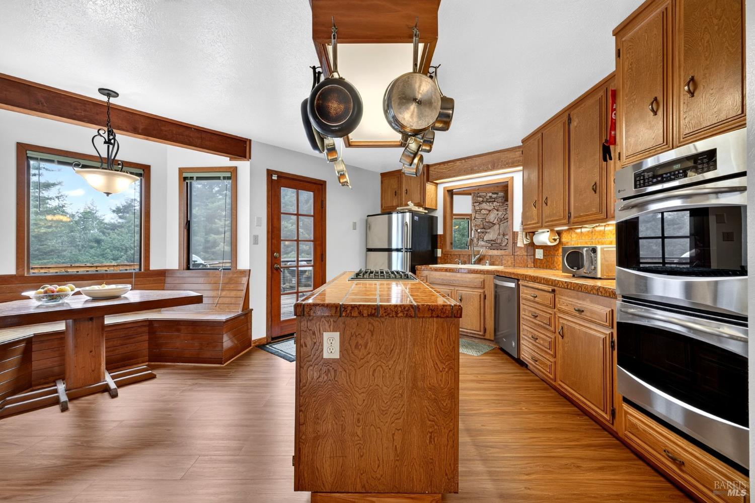 819 Jonive Road Sebastopol, CA 95472 - Photo 11 of 76 Gallery Image 11