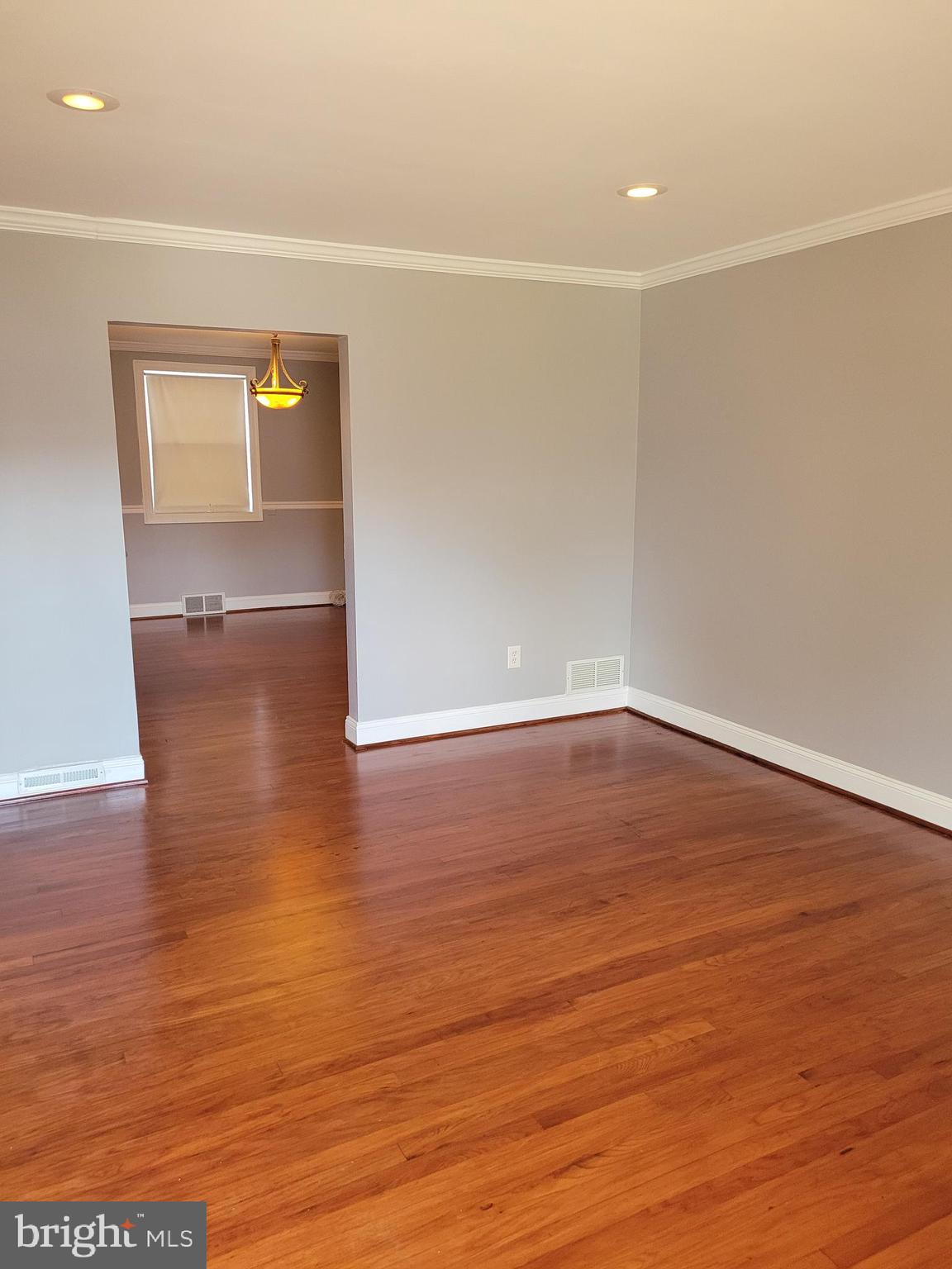 4221 Fallstaff Road Baltimore, MD 21215 - Photo 3 of 23