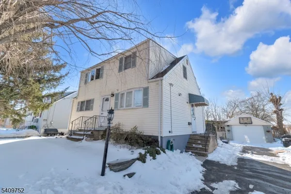 $2,150 | 2604 Parkway Avenue, Linden, NJ 07036