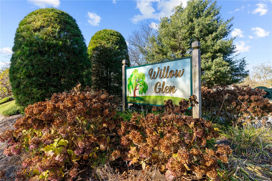 1 Willow Glen Circle, Unit 82 Warwick, RI 02889 - Photo 2 of 20