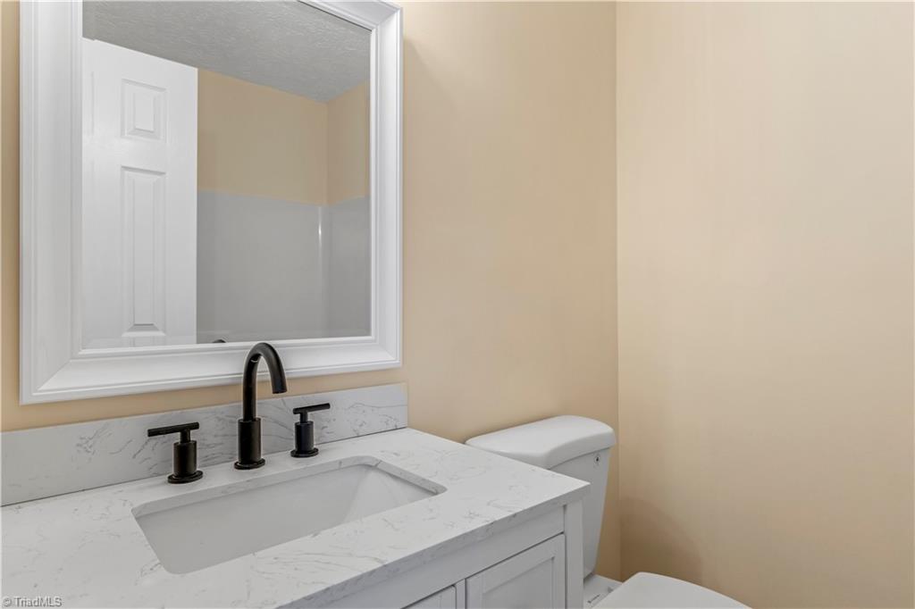 246 Hampton Road, Unit 8B Asheboro, NC 27203 - Photo 23 of 24