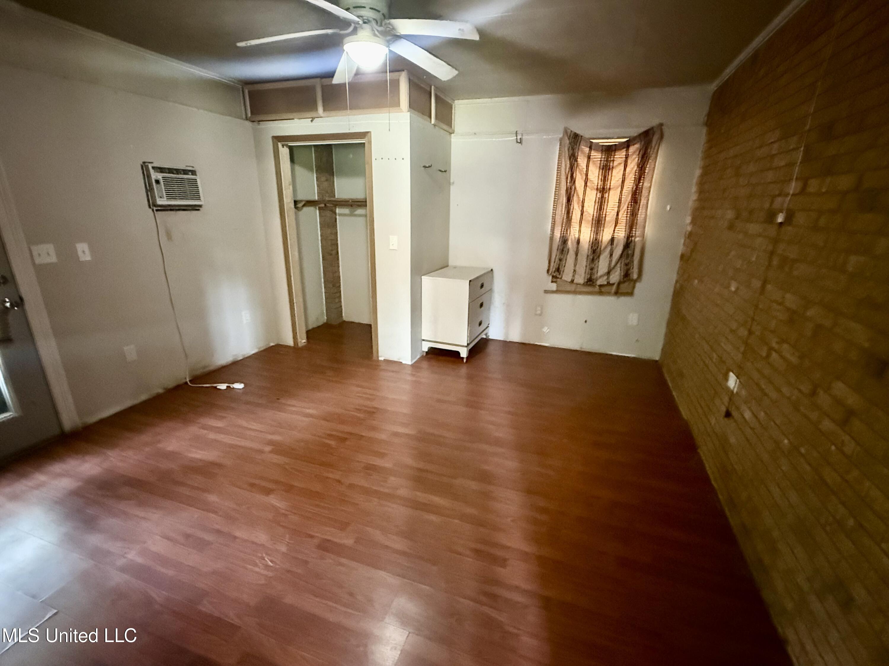 948 Horseshoe Road Mount Olive, MS 39119 - Photo 11 of 31 IMG_0092