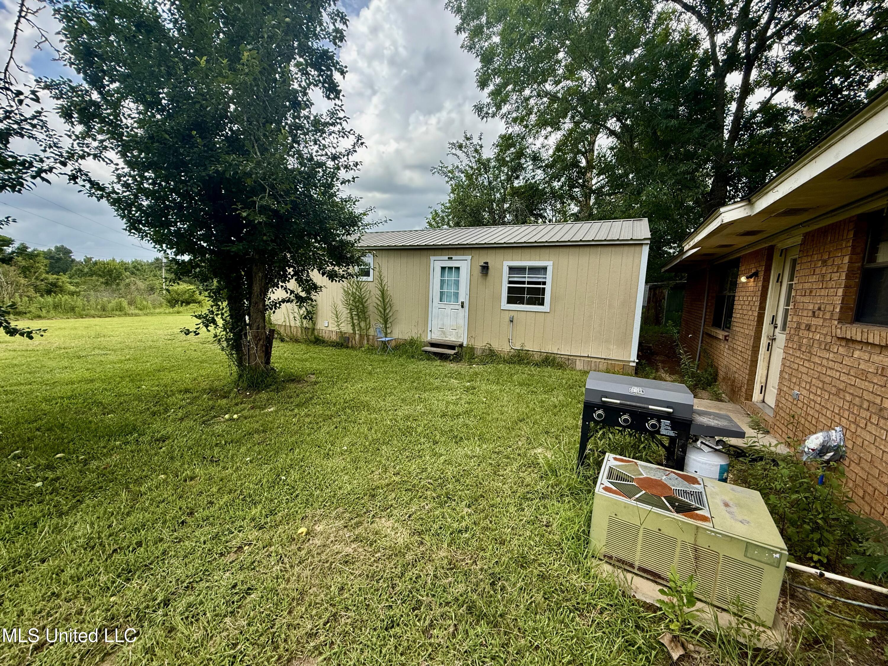 948 Horseshoe Road Mount Olive, MS 39119 - Photo 23 of 31 IMG_0077