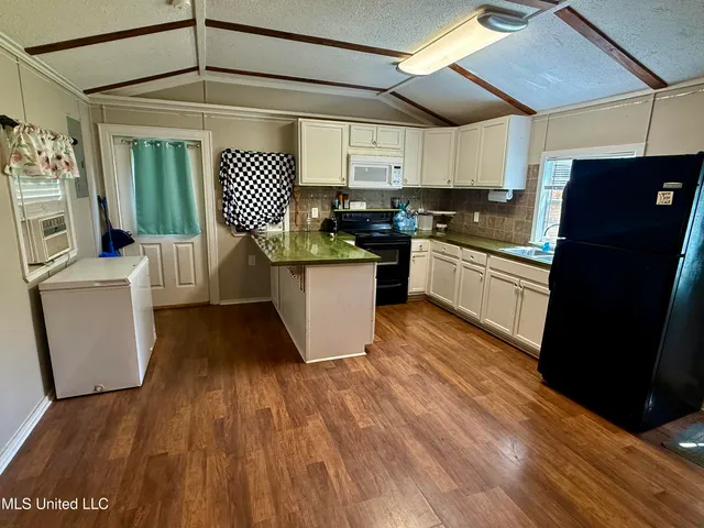 $145,000 | 948 Horseshoe Road, Mount Olive, MS 39119