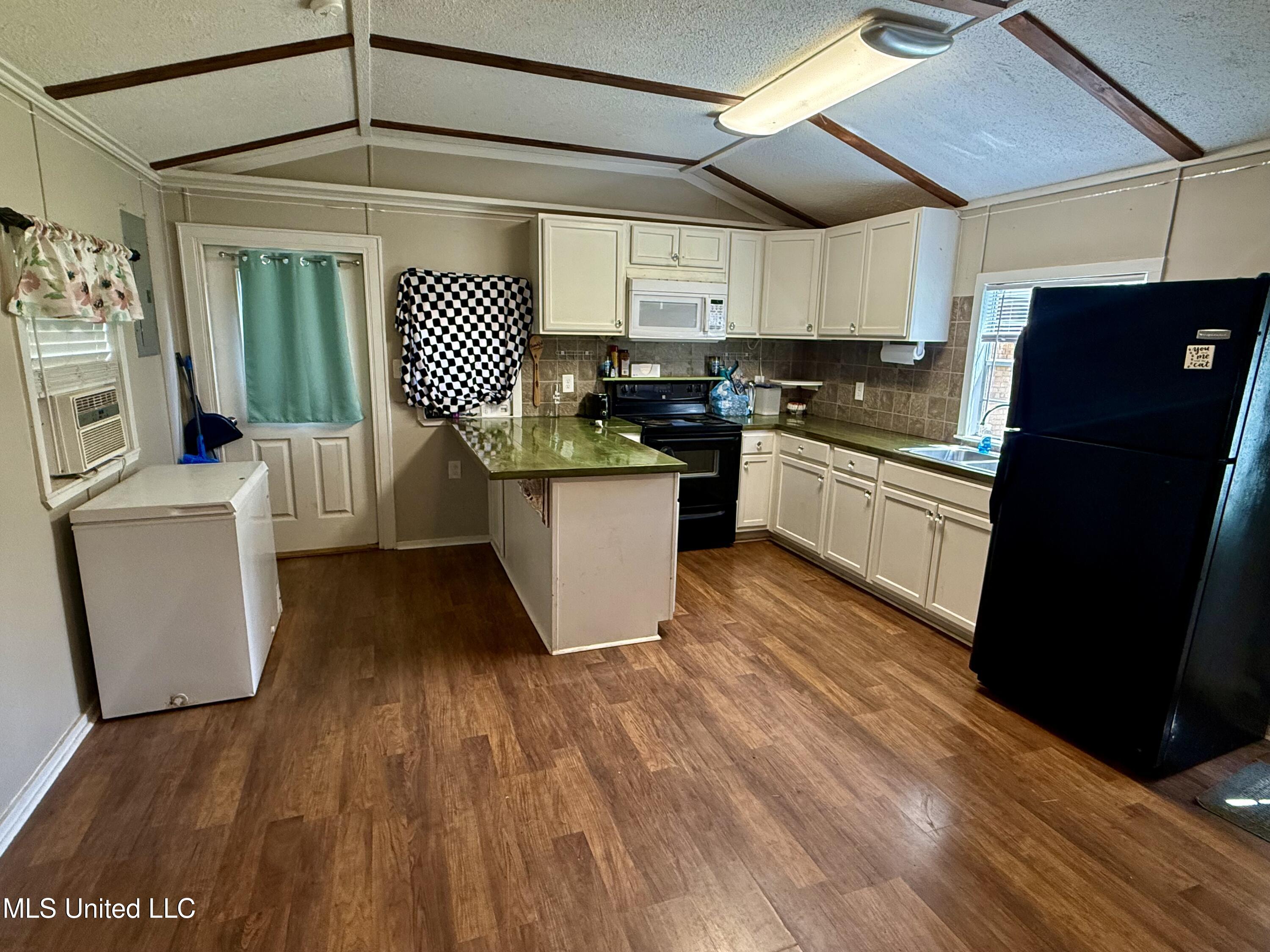 948 Horseshoe Road Mount Olive, MS 39119 - Photo 25 of 31 IMG_0079