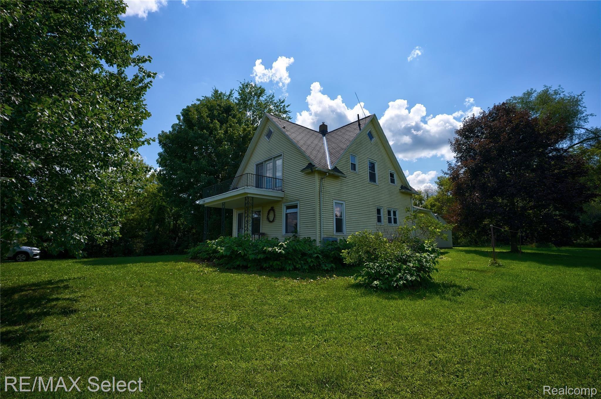 8208 Seymour Road Gaines, MI 48436 - Photo 3 of 59 8208 Seymour Road 03.jpg