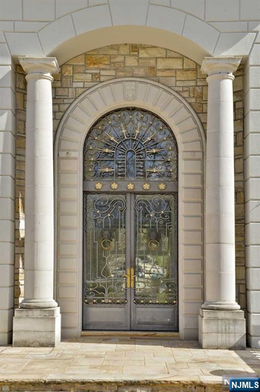 101 Fox Hedge Road Saddle River, NJ 07458 - Photo 3 of 21 a close view of a fireplace
