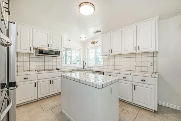 $550,000 | 1323 Oak Avenue, Clovis, CA 93611