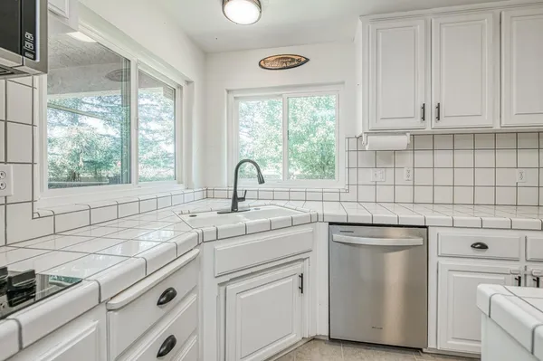 $550,000 | 1323 Oak Avenue, Clovis, CA 93611