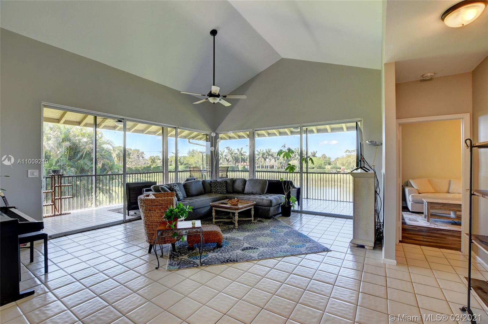 7640 Elm Ridge Drive, Unit 13U Boca Raton, FL 33433 - Photo 3 of 46