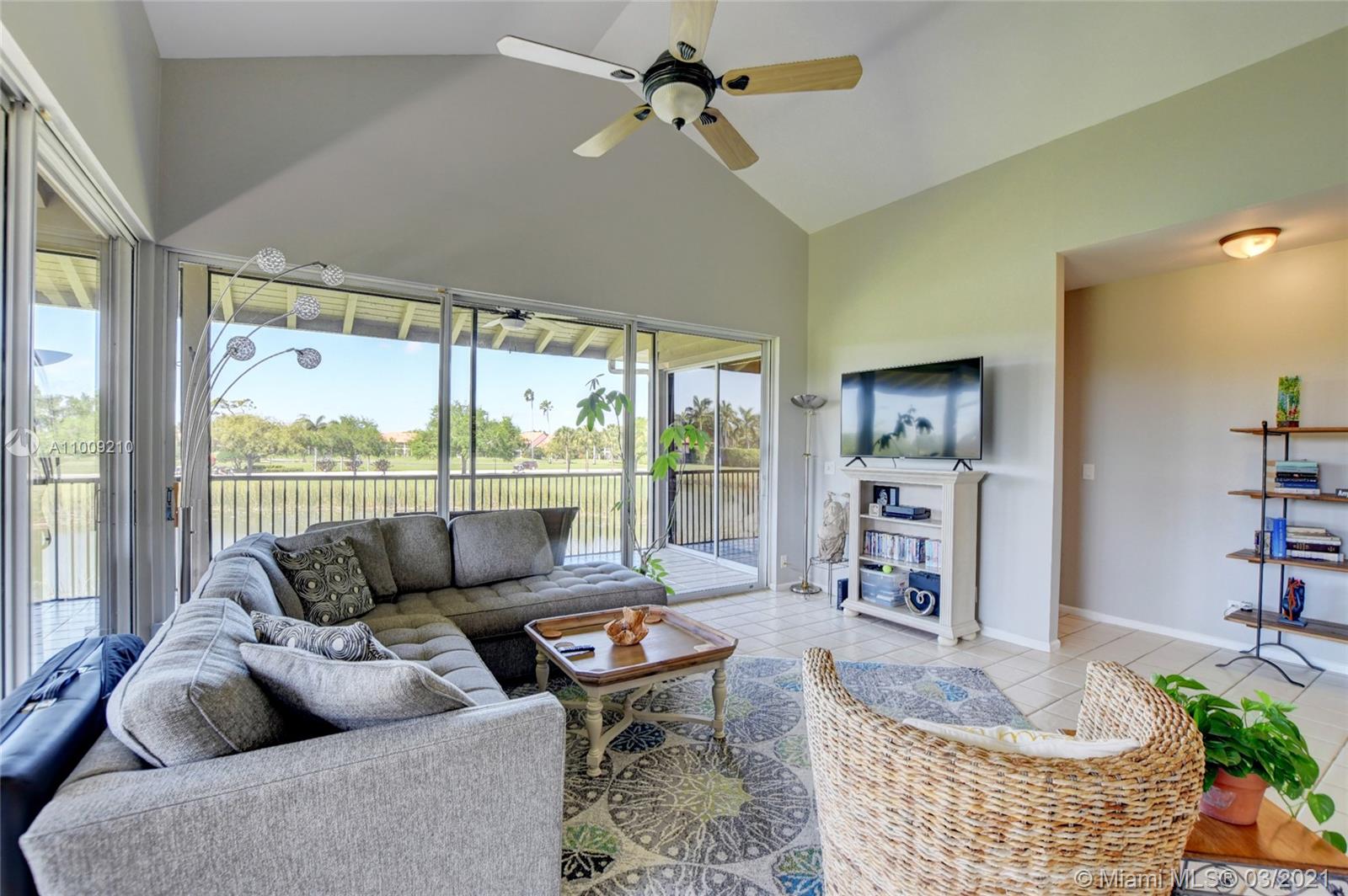 7640 Elm Ridge Drive, Unit 13U Boca Raton, FL 33433 - Photo 8 of 46
