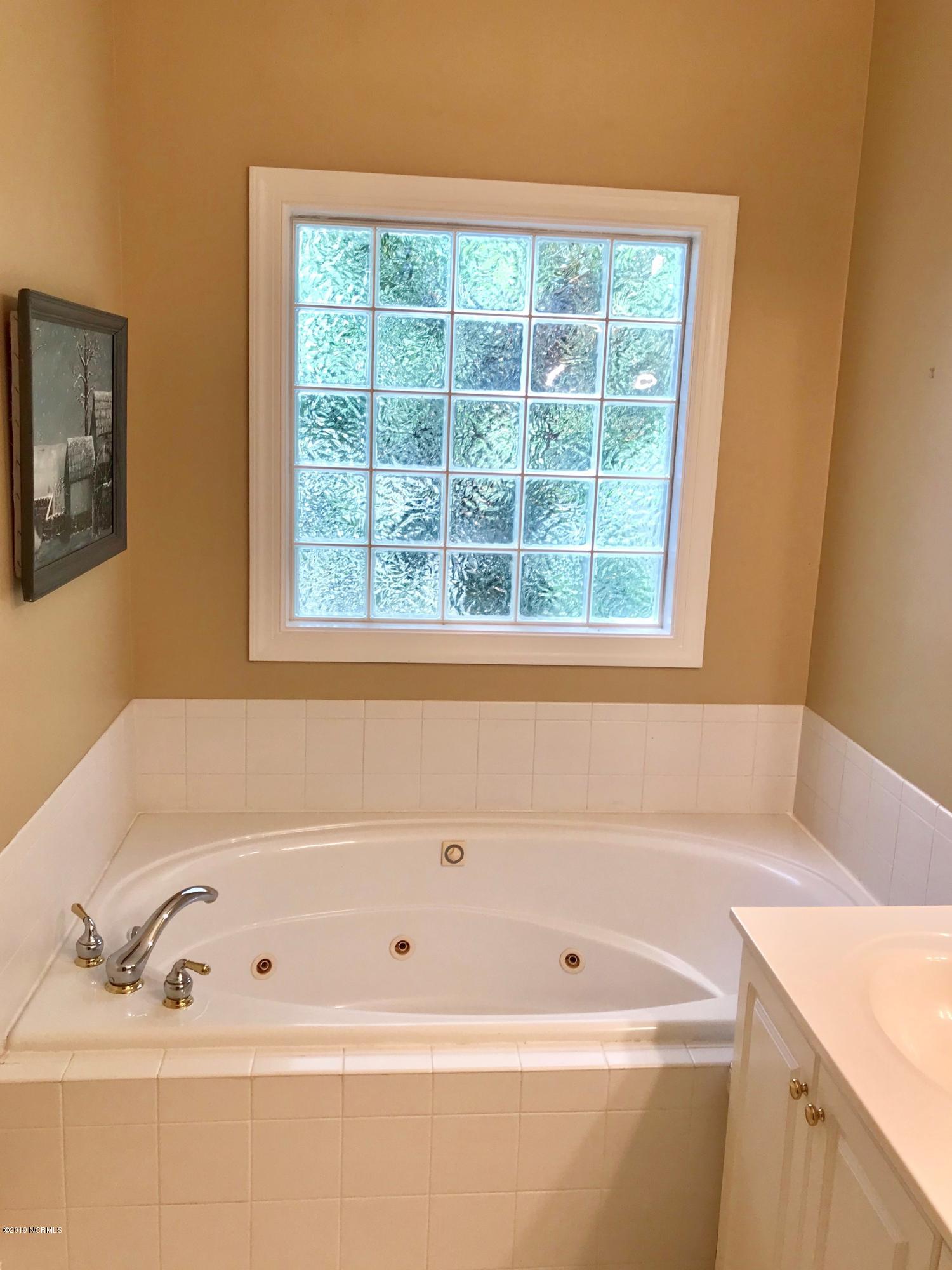 5624 Shell Rd Village Drive Wilmington, NC 28403 - Photo 9 of 9 BATH 2