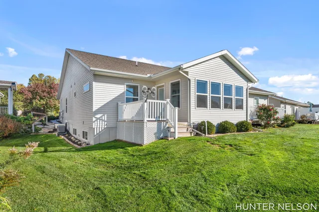 $332,500 | 86 Homestead Acres Road Northwest, Sparta, MI 49345