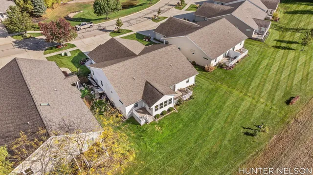 $332,500 | 86 Homestead Acres Road Northwest, Sparta, MI 49345